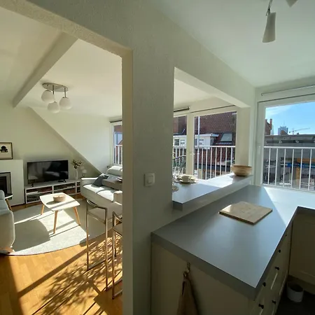Charming Coastal In The Historic Center 오스텐드